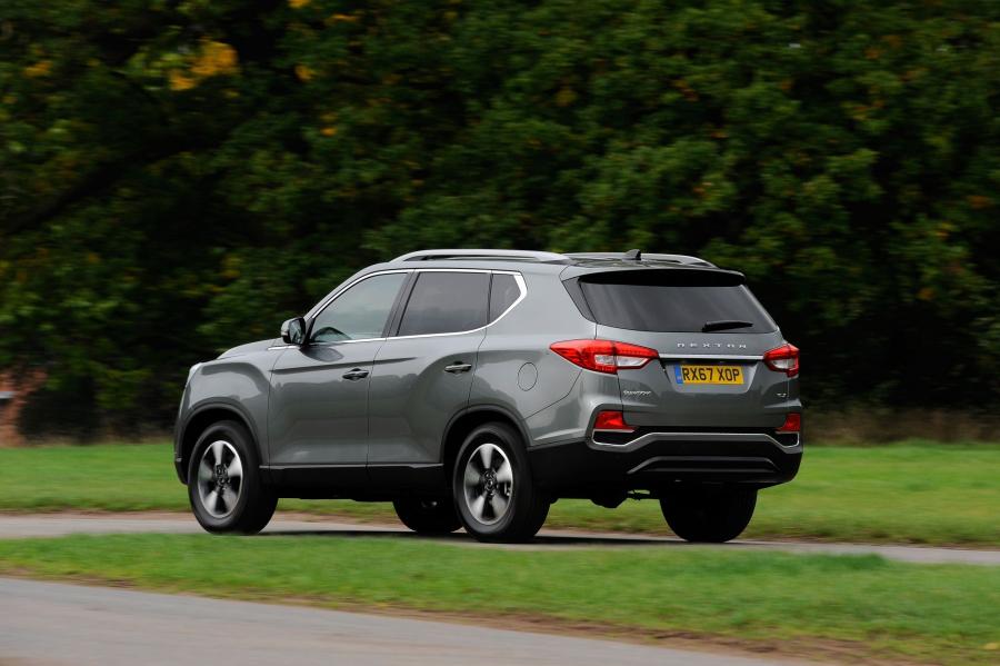  SsangYong Rexton ELX 2017 года  (UK) (фото 23 из 31)